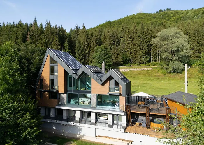 Utopia Lake View